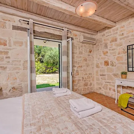 Villa Rizolia Epta By Lithakia (Zakynthos)