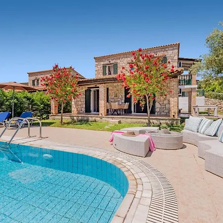 Villa Rizolia Epta By